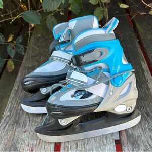 Youth Ice Skates - adjustable size 13-2.5